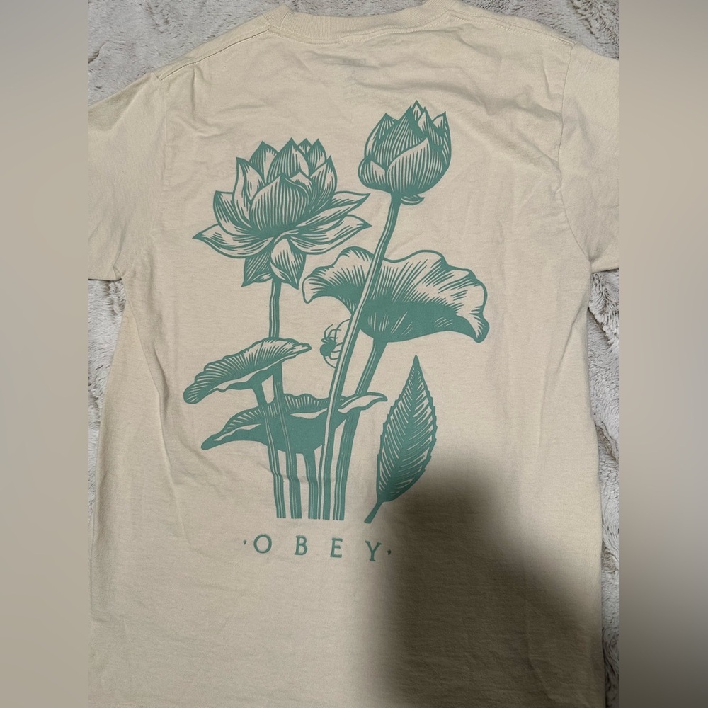 Obey Lotus Spider T-Shirt - Picture 6 of 9